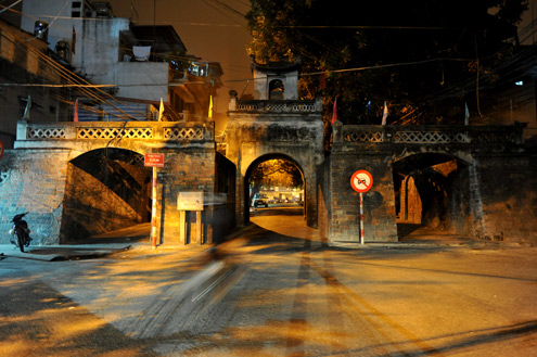 1,000 stories about Hanoi in Paris